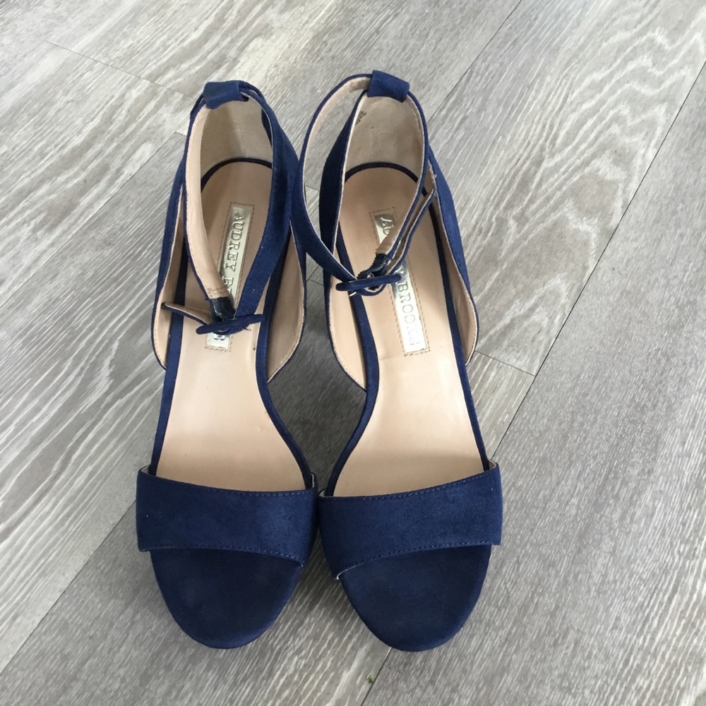 Audrey Brooke Blue Block Heel Sandals Size 7.5 $40 - Picture 2 of 15
